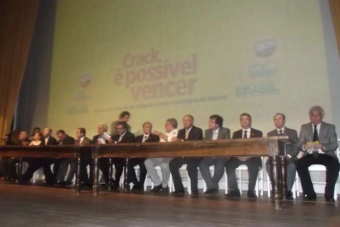 Cerimônia de lançamento do projeto: Crack é possível vencer 