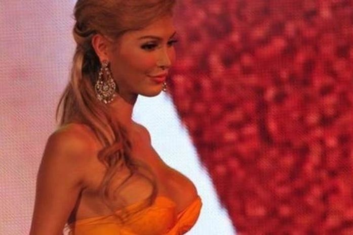 Candidata a Miss Universo Canadá é desclassificada por ter nascido homem