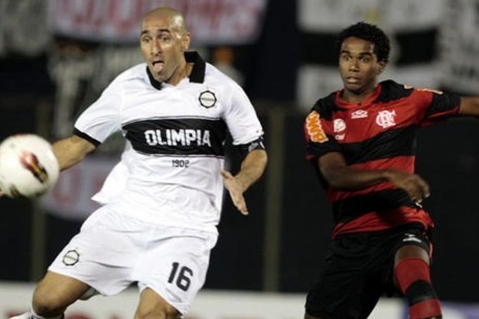 Fla perde para o Olimpia e se complica na Libertadores