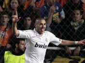 Astro do Real recusa pagar pensão da avó e vai à Justiça