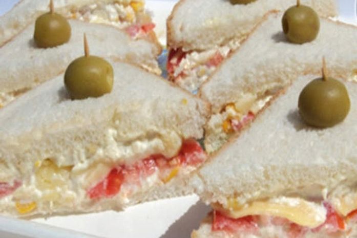 Lanche frio de peito de frango deixa o sábado incrível