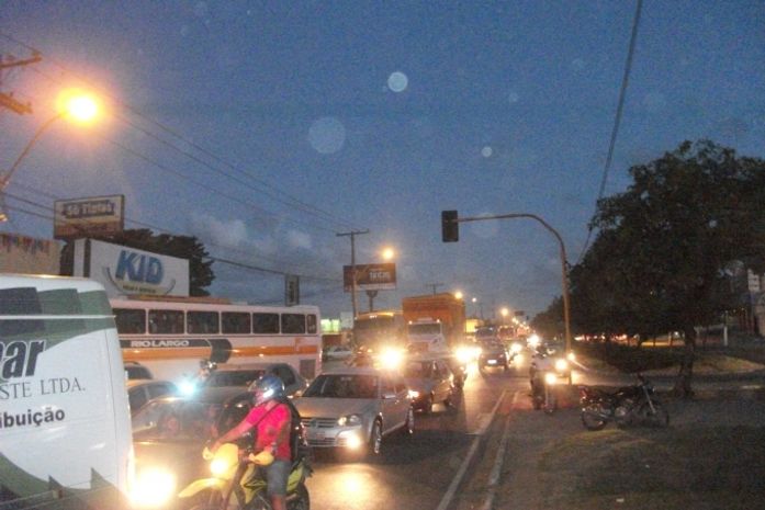 Congestionamento intenso na parte alta da capital
