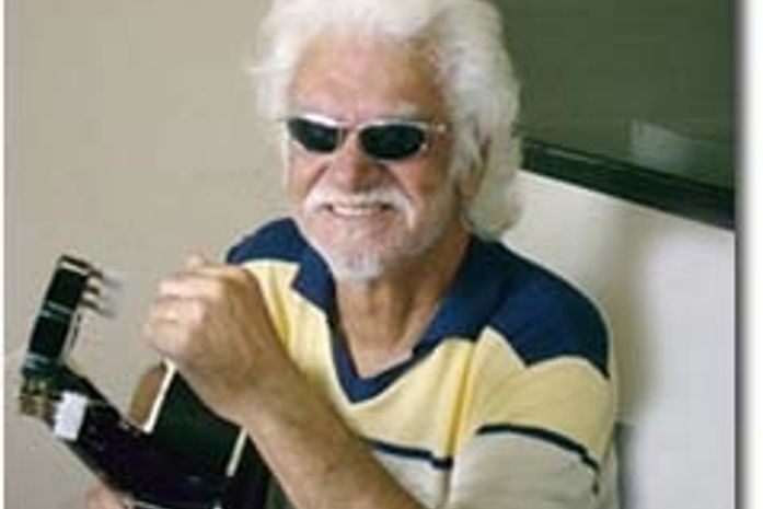 Morre aos 73 anos o cantor alagoano Roberto Becker