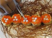 Sushi com preço 'salgado' é feito com pérolas, diamantes e folhas de ouro 