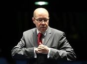 Presidente da OAB pede renúncia imediata de Demóstenes Torres (DEM)