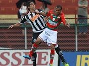 Garotos resolvem, Santos vence Portuguesa e assume terceiro lugar