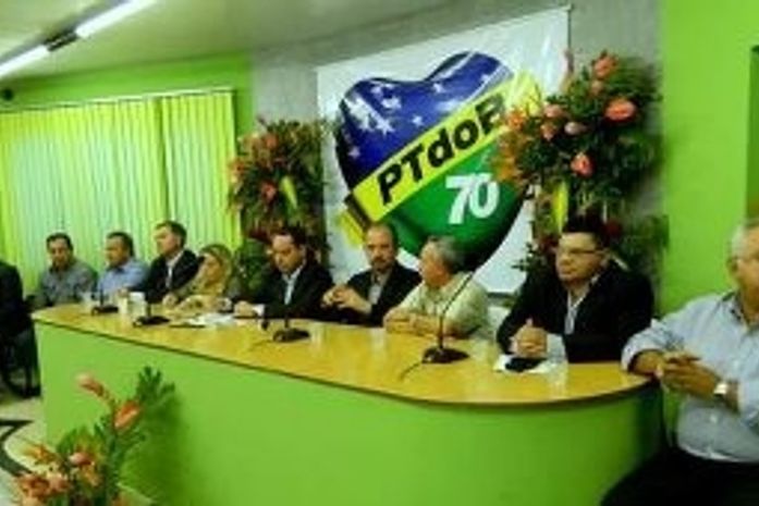 Alves Correia infiltrados de wampiros na sua convenção