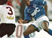 Ex-jogador de Cruzeiro e Atlético é acusado de agredir filha de 15 anos em BH