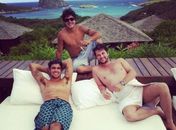 Trio de 'Fina Estampa' curte férias em Fernando de Noronha