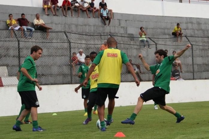 Treino no estádio do Corinthians Alagoano.