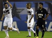 Lanús goleia e se isola na liderança do grupo 2