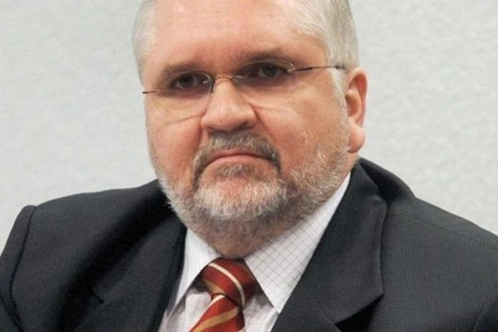 Procurador-Geral da República diz grampo contra Demóstenes é legal