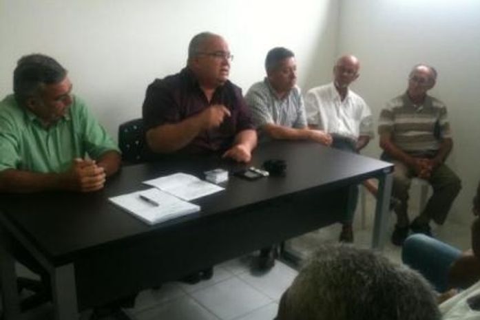 Prefeitura e ASA entregam carteirinhas para ex-jogadores