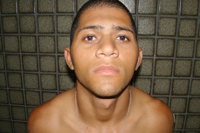 Jazon de Olivieira, autor dos disparos, está sendo procurado
na região