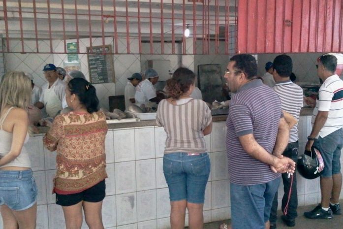 Clientes lotam balança logo cedo