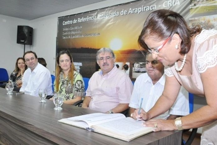 As pessoas são mais importantes que as obras, diz Luciano