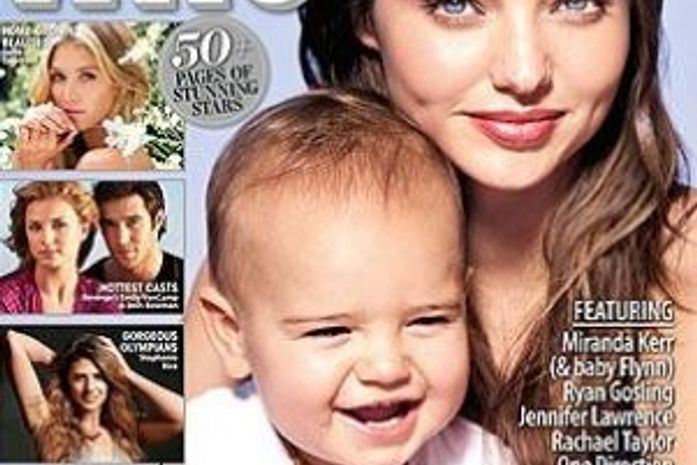 Miranda Kerr posa ao lado do filho para capa de revista
