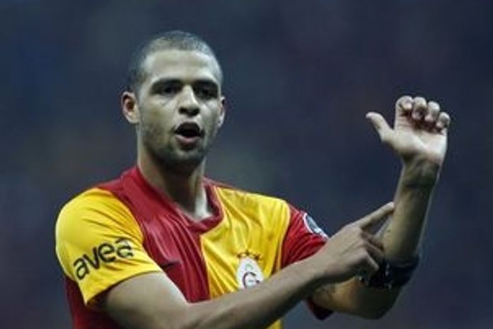 Felipe Melo briga com companheiro, que vai ao hospital