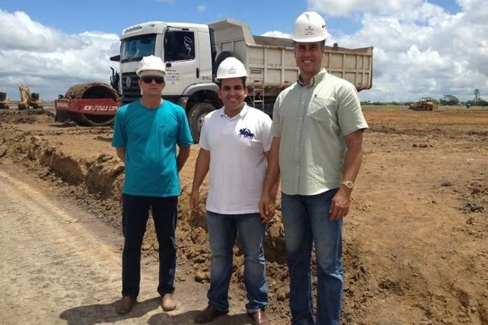 Vereador Adriano, Prefeito Renatinho e o engenheiro Moacir