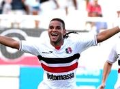 Santa faz 5x0 no América com 3 gols do alagoano Dênis Marques