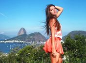 Filha de Renato Gaúcho tem aval para ser modelo, mas ensaio nu é vetado