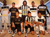 Botafogo lança novo uniforme em grande festa