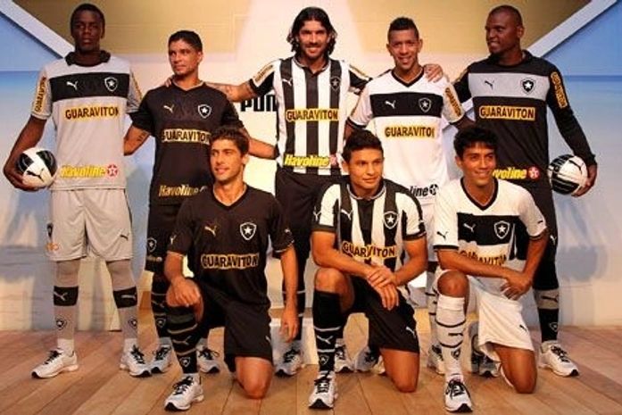 Botafogo lança novo uniforme em grande festa