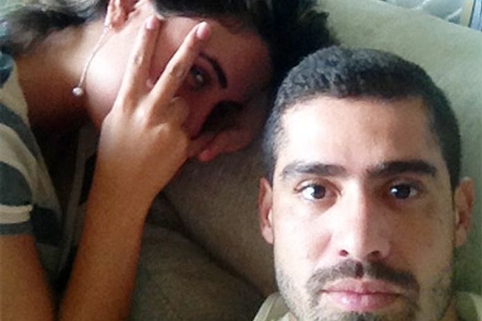 Ex-BBB Yuri abafa boatos de separação postando foto com Laisa