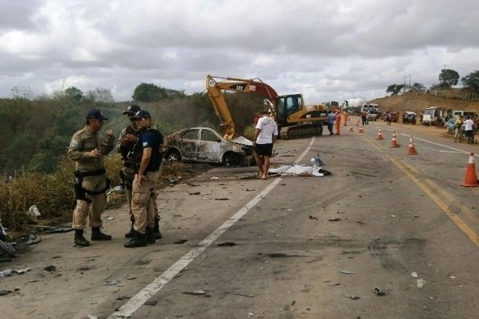 O acidente deixou um triste saldo de cinco mortos