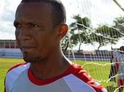 Ex-atacante do CSA tem inflamação no coração e permanece internado