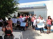 Professores voltam a ocupar Câmara cobrando reajuste salarial