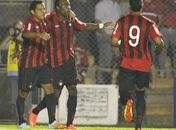 Criciúma é goleado pelo Atlético-PR e dá adeus à Copa do Brasil