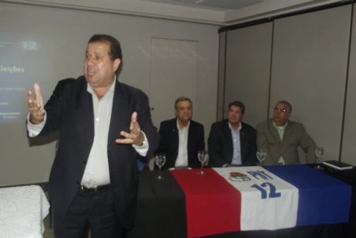 Carlos Lupi