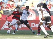 Fla vence Americano e confirma a primeira colocação
