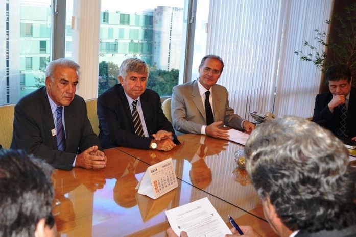 João Batista (à esquerda, entre Renan e Almeida) na audiência com o ministro da Agricultura
