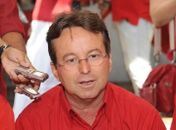 Recife - Prefeito veta proibição a jogo pós-21h