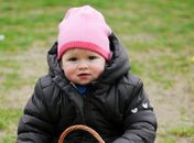 Bebê sobrevive comendo ovos de Páscoa após morte da mãe