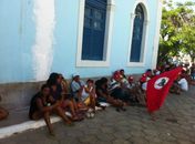 Abril Vermelho: militantes do MST ocupam Receita Federal