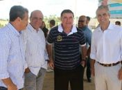 Mosart e Cicero Almeida com os empresários no canteiro da obra