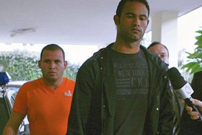 Noiva de Bruno critica relação de Macarrão com ex-goleiro