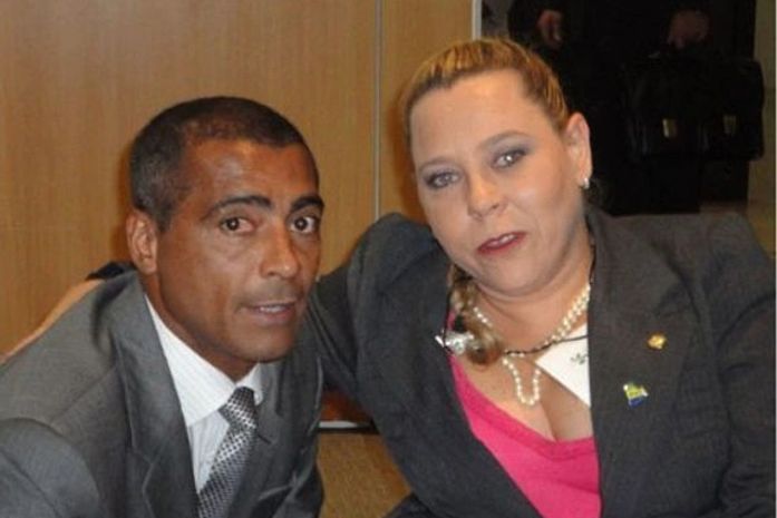 Alagoana é citada como musa pelo deputado Romário