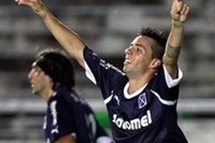 Vinculado ao Timão, Defederico paga cirurgia do próprio bolso na Argentina