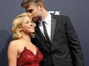 Diretor do Real xinga Shakira e jogador de Barcelona: "escória"