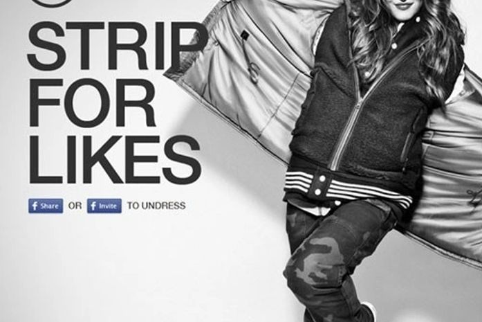 Modelo tira roupa conforme ganha "likes" no Facebook