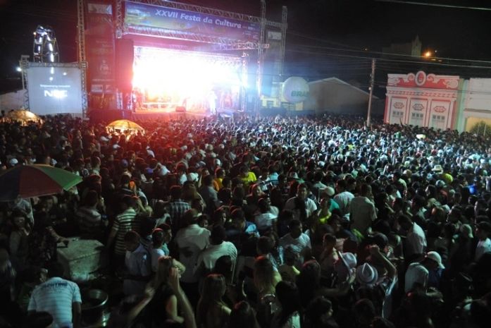 Quebrangulo comemora evolução dos trabalhos após a enchente de 2010