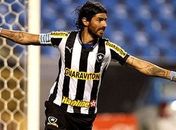 Loco volta a ser decisivo e Fogão vai à final da Taça Rio