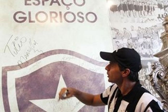 Túlio estreia com gol em time da 4ª divisão e chega aos 986