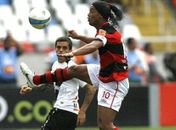 Felipe faz dois, Vasco vira contra o Flamengo e vai à final