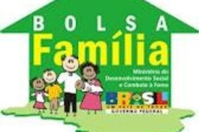Programa Bolsa Família é tema de debate em Maceió