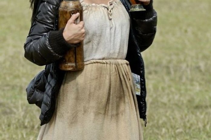 Atriz Cleo Pires filma 'O tempo e o vento' no sul do país